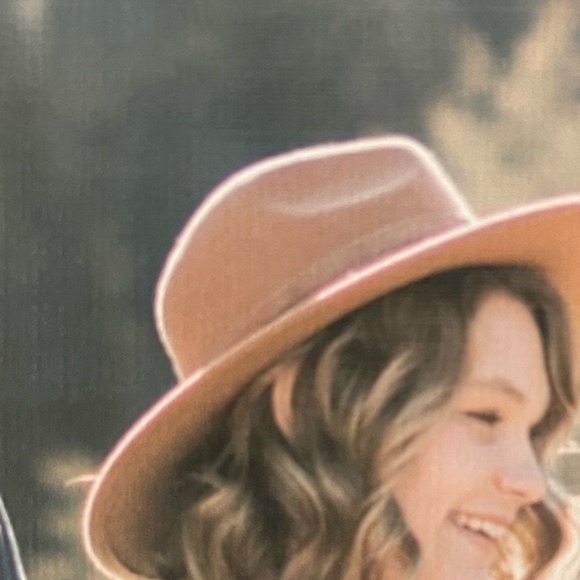 Stylish Tan Women's Hat - Picture 1 of 7